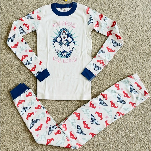 Hanna Andersson pajamas Wonder Woman - Picture 2 of 4